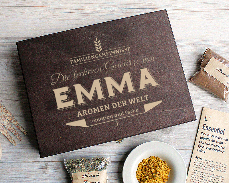 Personalisierbares Gewürz-Geschenk-Set mit Gewürzen aus aller Welt - Die leckeren Gewürze von... - 9 Gewürze, Box aus Holz